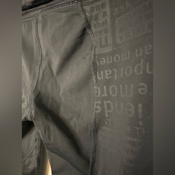 LULULEMON Wunder Under HR Crop 23" Manifesto Foil Black Size 6 - Picture 7 of 8